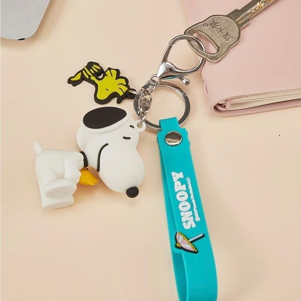 Peanuts Snoopy & Friends Keychain - Picture 3 of 9
